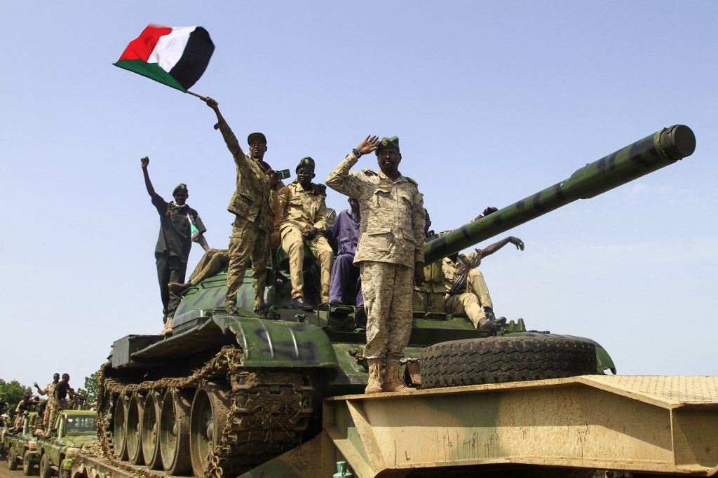 الجيش السوداني يخوض حربا ضد قوات الدعم السريع منذ 15 أبريل 2023